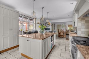 Photo 27- click for photo gallery